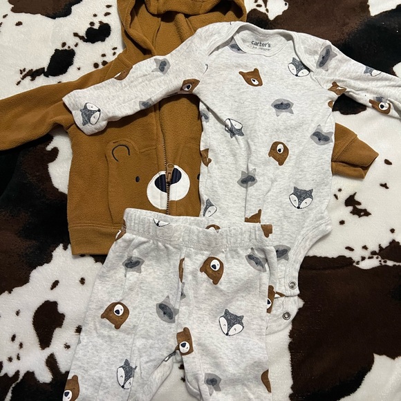 Baby boy Carter’s size 3 months - Picture 3 of 5